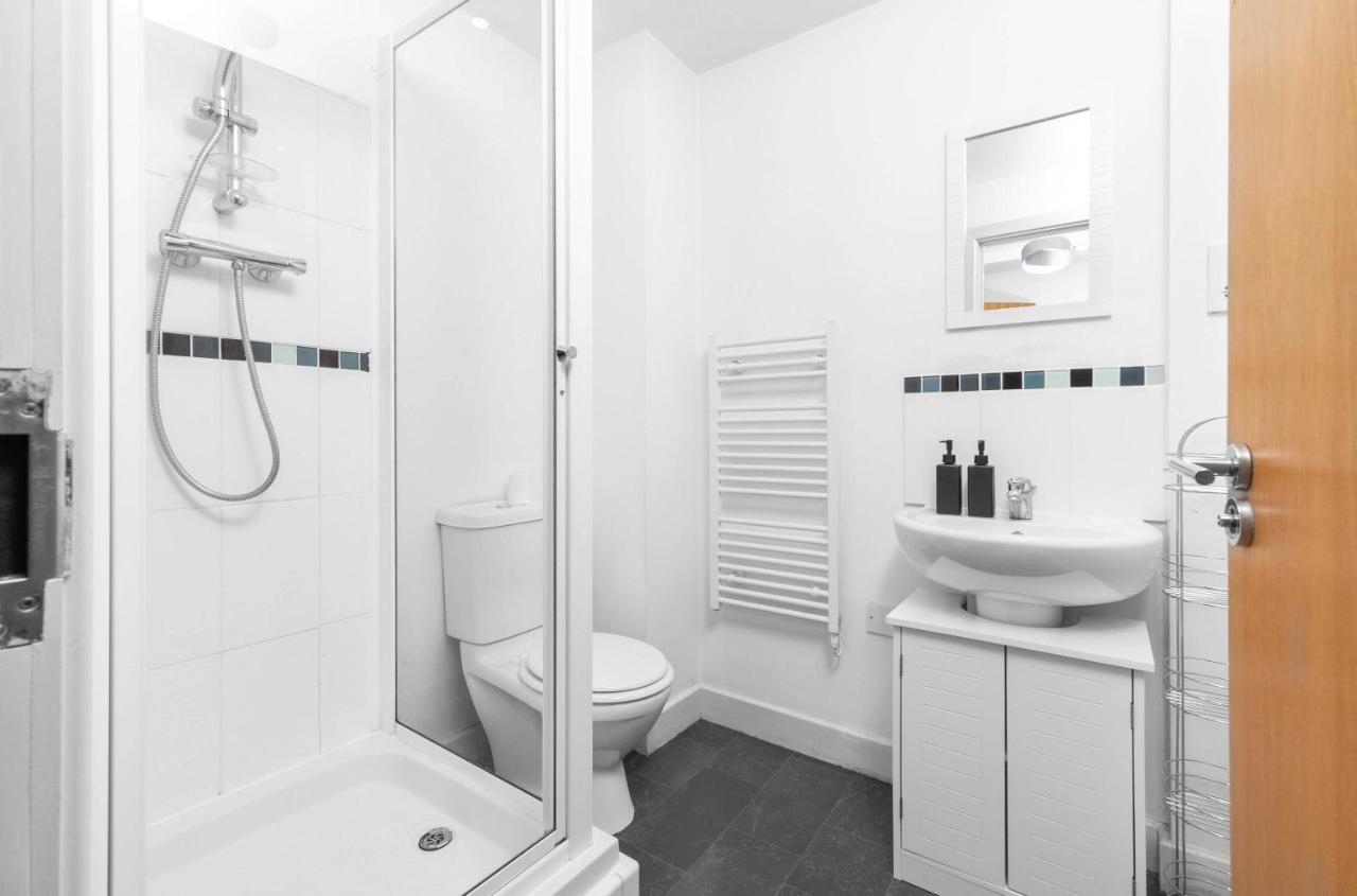 Beautiful Birmingham Central Spacious Apartment-Free Parking, Wifi, Contractors, Hs2, Bullring, Birmingham City Fc Kültér fotó
