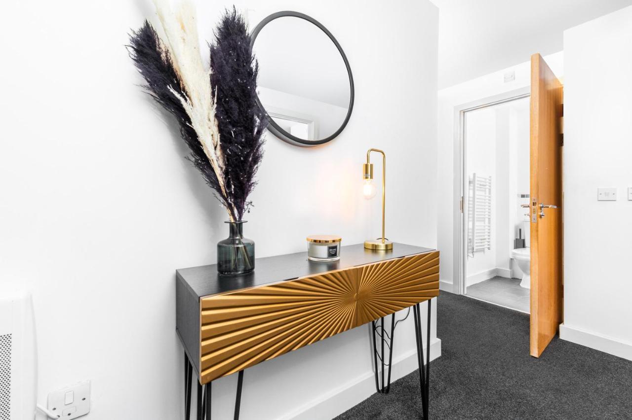 Beautiful Birmingham Central Spacious Apartment-Free Parking, Wifi, Contractors, Hs2, Bullring, Birmingham City Fc Kültér fotó